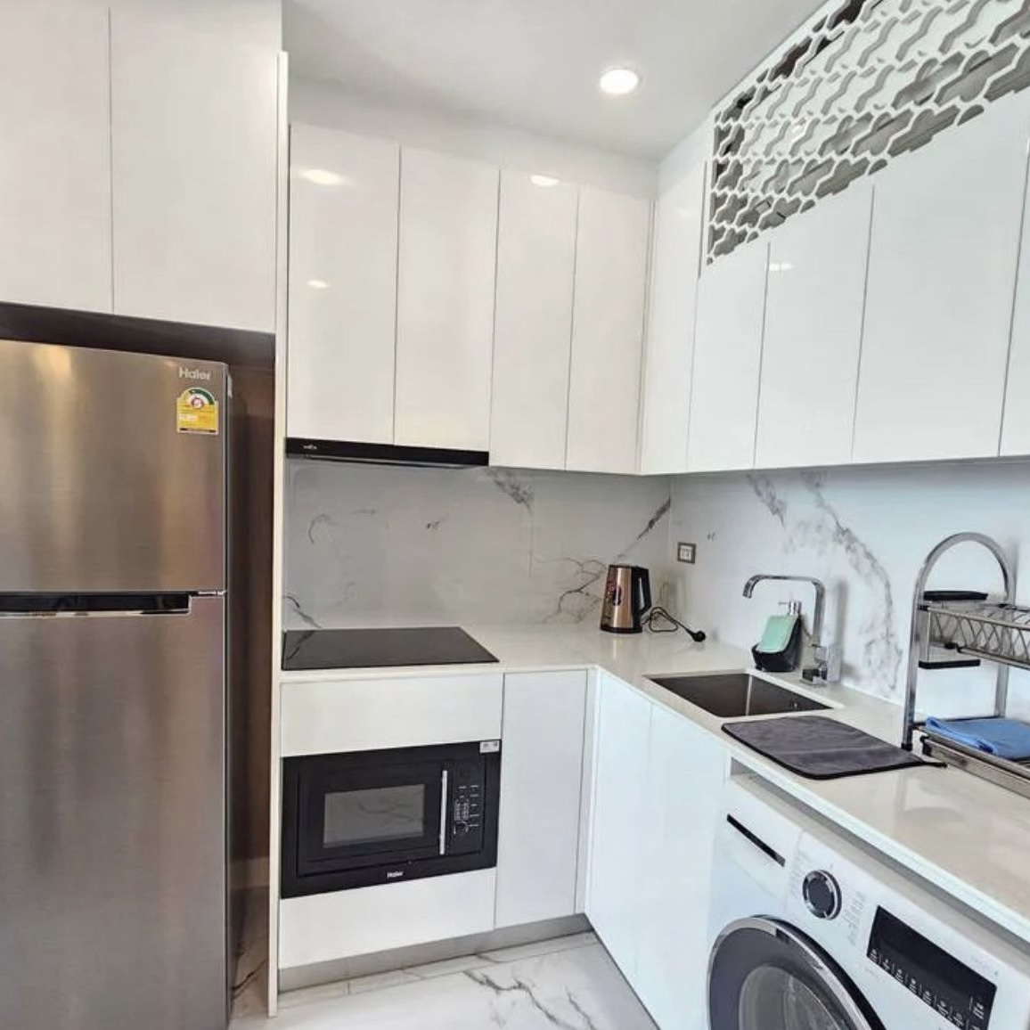 Ultra-Luxury Sea View Condo at Copacabana Jomtien, Pattaya