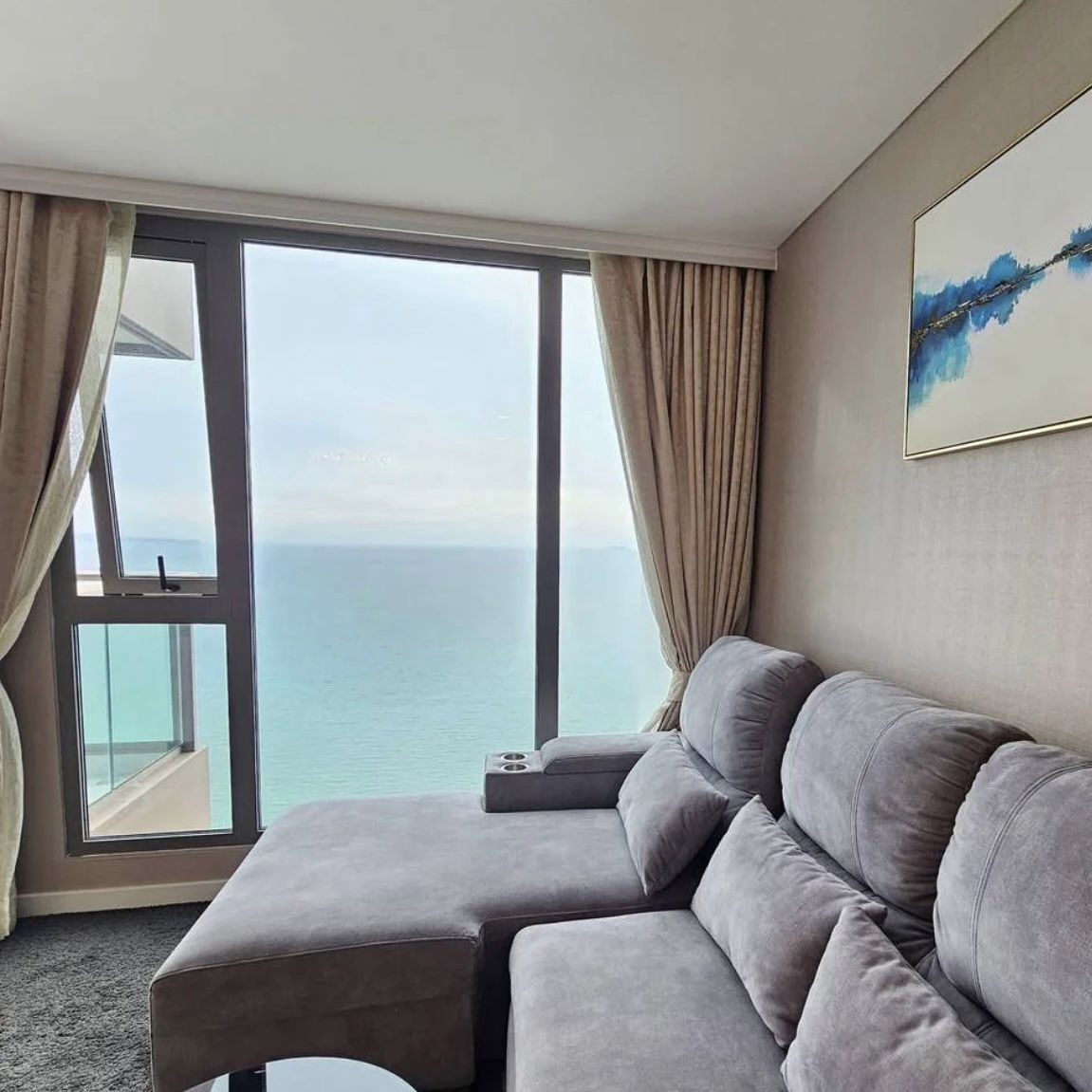 Ultra-Luxury Sea View Condo at Copacabana Jomtien, Pattaya
