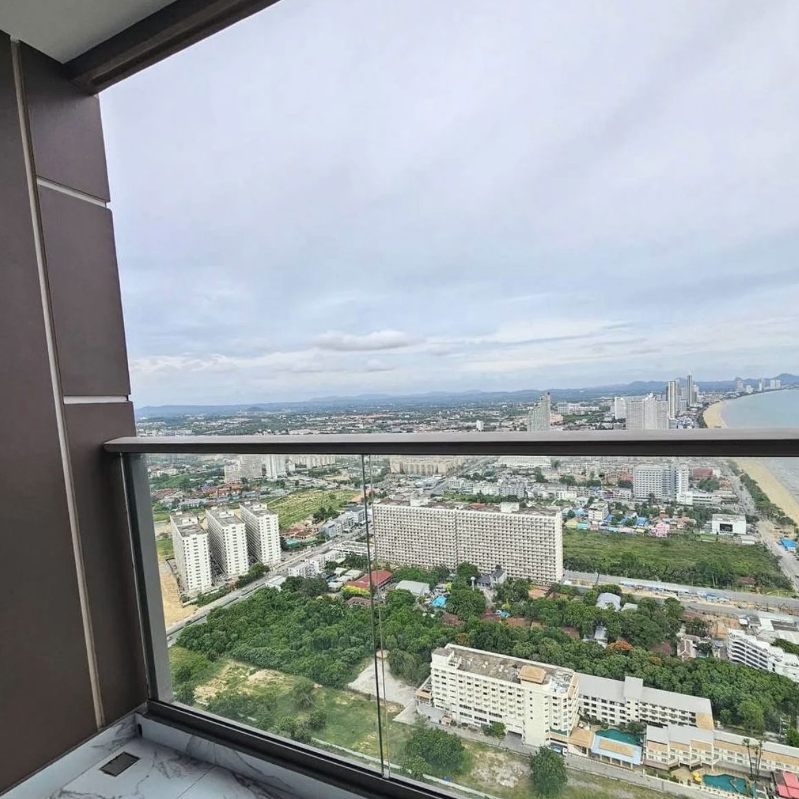 Ultra-Luxury Sea View Condo at Copacabana Jomtien, Pattaya