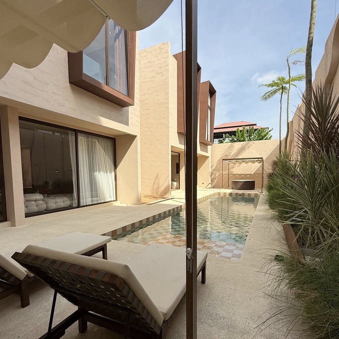 🌴 Luxury Pool Villa for Sale – Thappraya Road, Pattaya 🌴