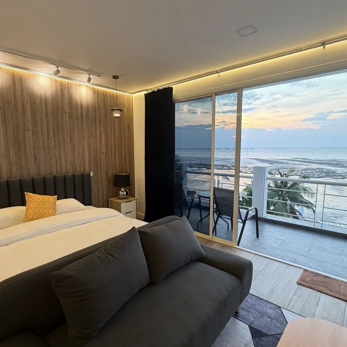 Beachfront Pool Villa for Sale – Pattaya 🌊