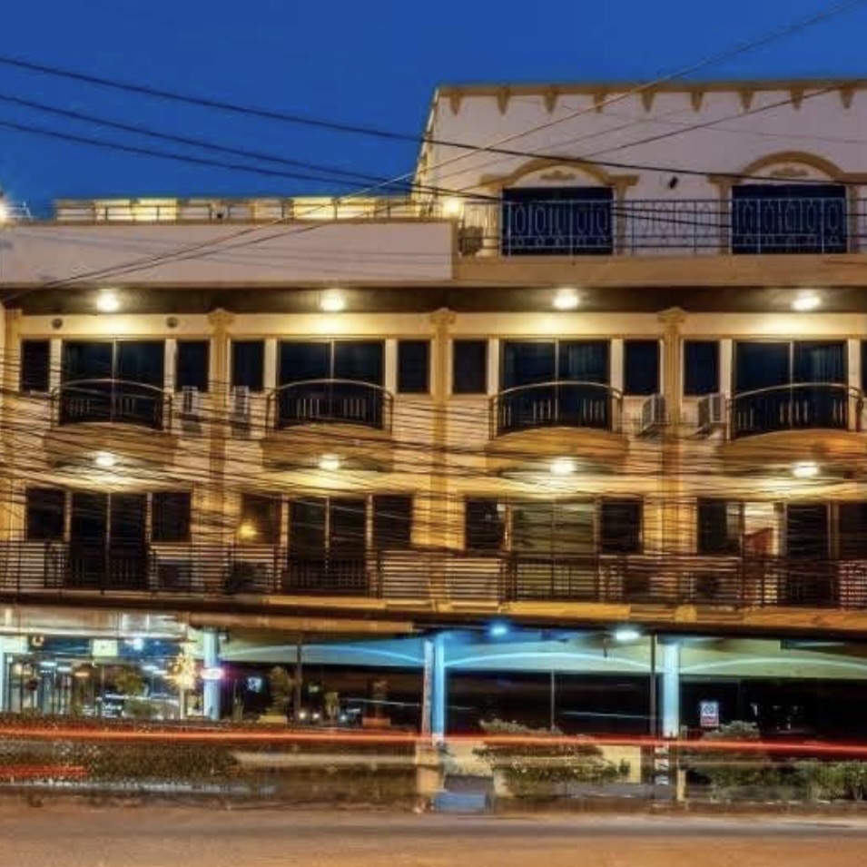 Business for Takeover: 18 Rooms, Restaurant & Bar